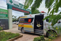 Ba bảo vệ bệnh viện bị sa thải vì 'cư xử không đúng mực' với bệnh nhân Ba bảo vệ bệnh viện bị sa thải vì 'cư xử không đúng mực' với bệnh nhân